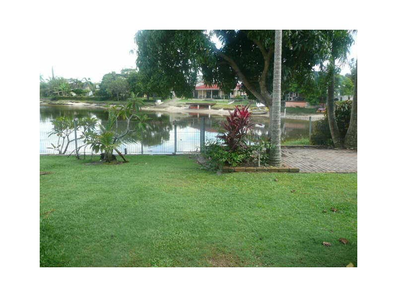 44 Schirrmann Dr, Maroochydore QLD 4558