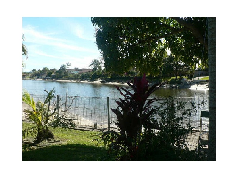 44 Schirrmann Dr, Maroochydore QLD 4558