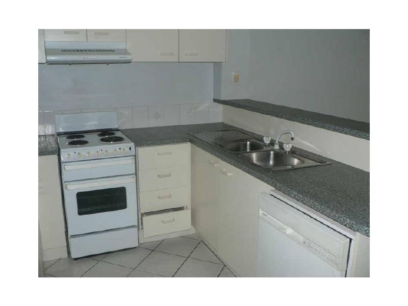 12/9 Denna St, Maroochydore QLD 4558