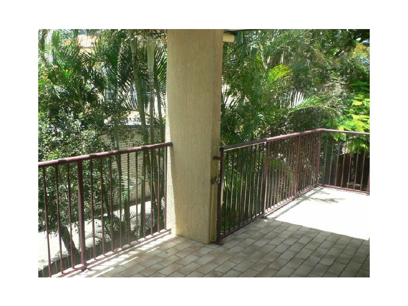 12/9 Denna St, Maroochydore QLD 4558