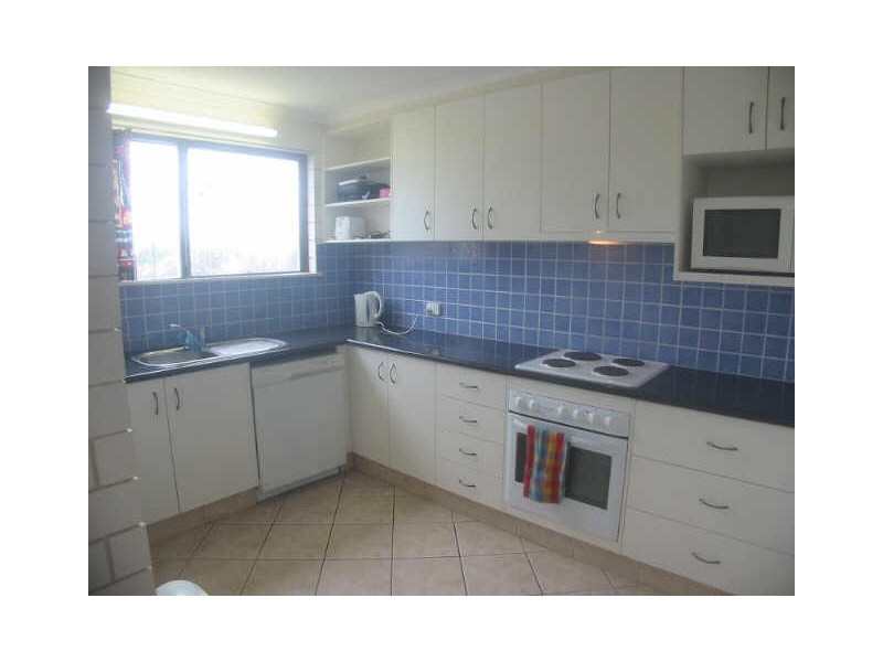 7/2-4 Alexandra Pd, Cotton Tree QLD 4558