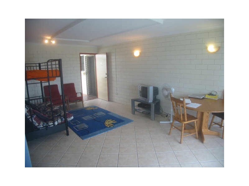 7/2-4 Alexandra Pd, Cotton Tree QLD 4558
