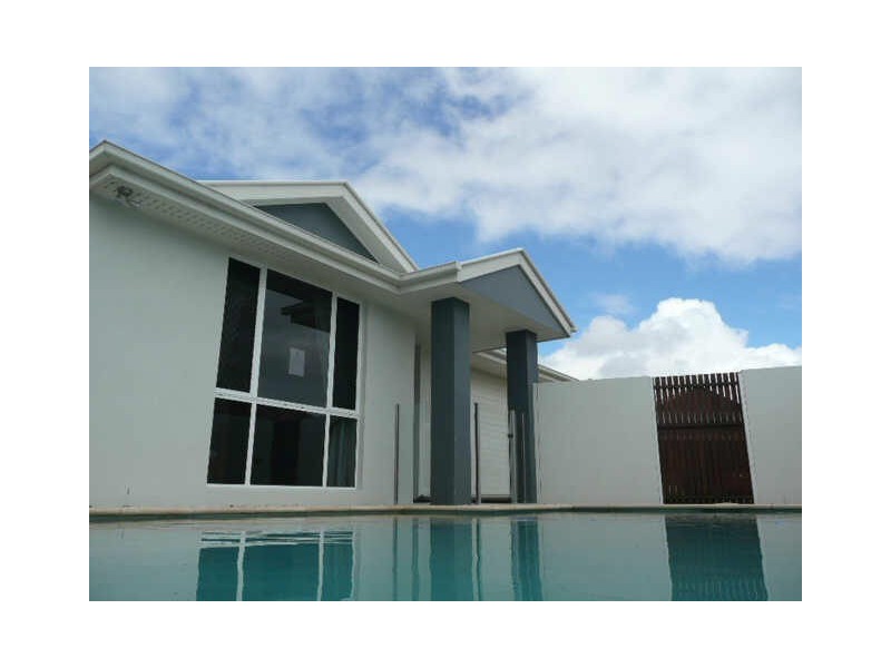 6 Oyster Court, Twin Waters QLD 4564