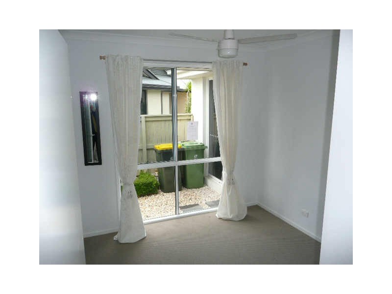 6 Oyster Court, Twin Waters QLD 4564