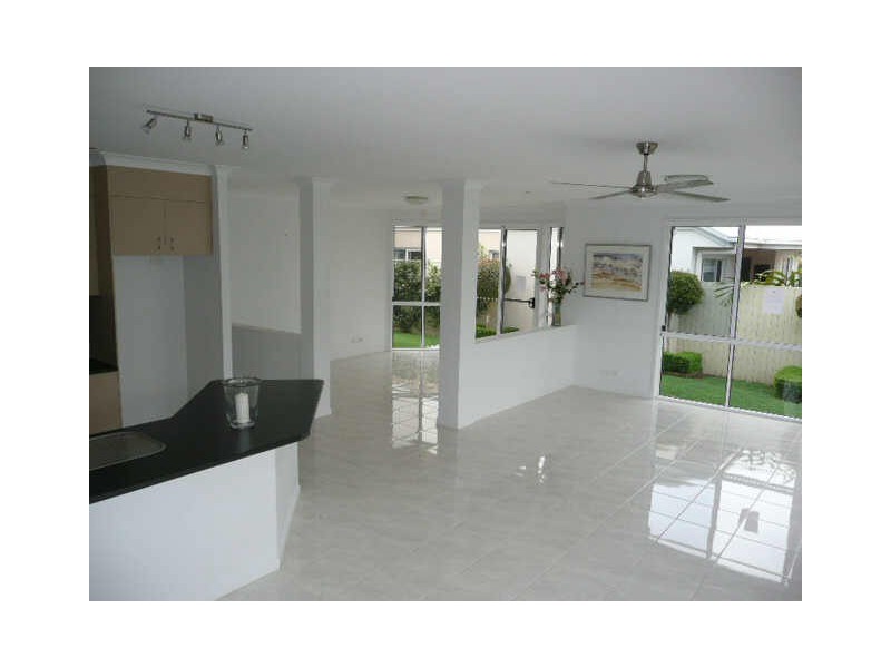 6 Oyster Court, Twin Waters QLD 4564