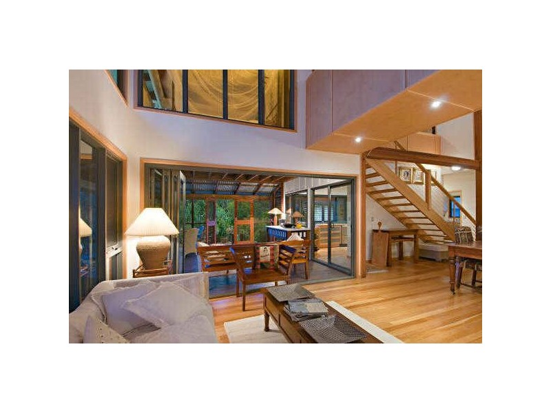 4 Pavilion Ct, Mudjimba QLD 4564