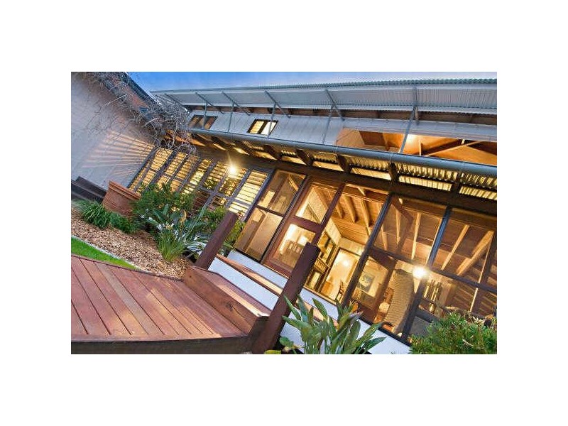 4 Pavilion Ct, Mudjimba QLD 4564