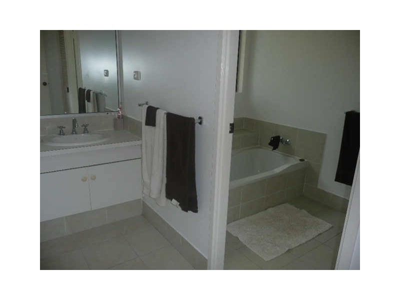 7 Kingfisher Ct, Kuluin QLD 4558