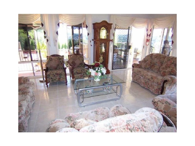 33 Panorama Drive, Rosemount QLD 4560