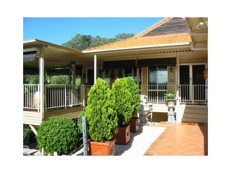 33 Panorama Drive, Rosemount QLD 4560