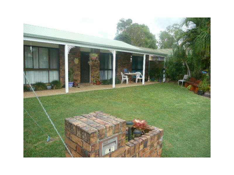 27 Cascade Dr, Yandina QLD 4561