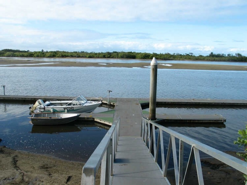 2/150 Duporth AV, Maroochydore QLD 4558