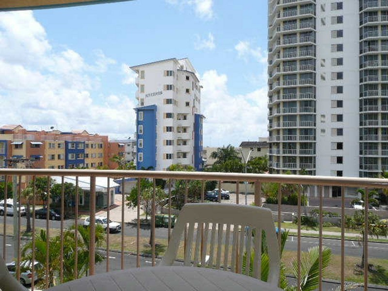 14/58-60 Sixth Ave, Maroochydore QLD 4558