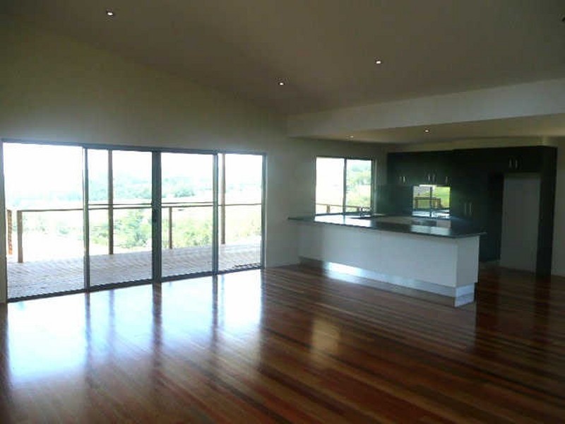 9 Henebery Road North, Nambour QLD 4560