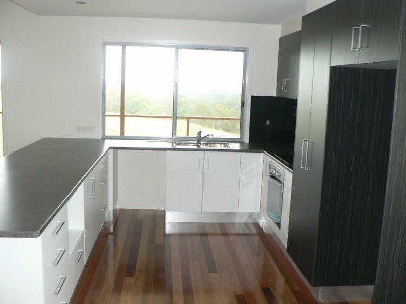 9 Henebery Road North, Nambour QLD 4560