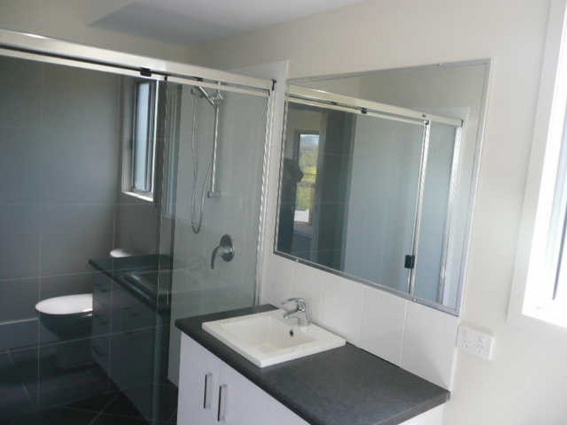 9 Henebery Road North, Nambour QLD 4560