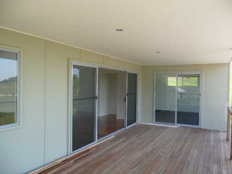 9 Henebery Road North, Nambour QLD 4560