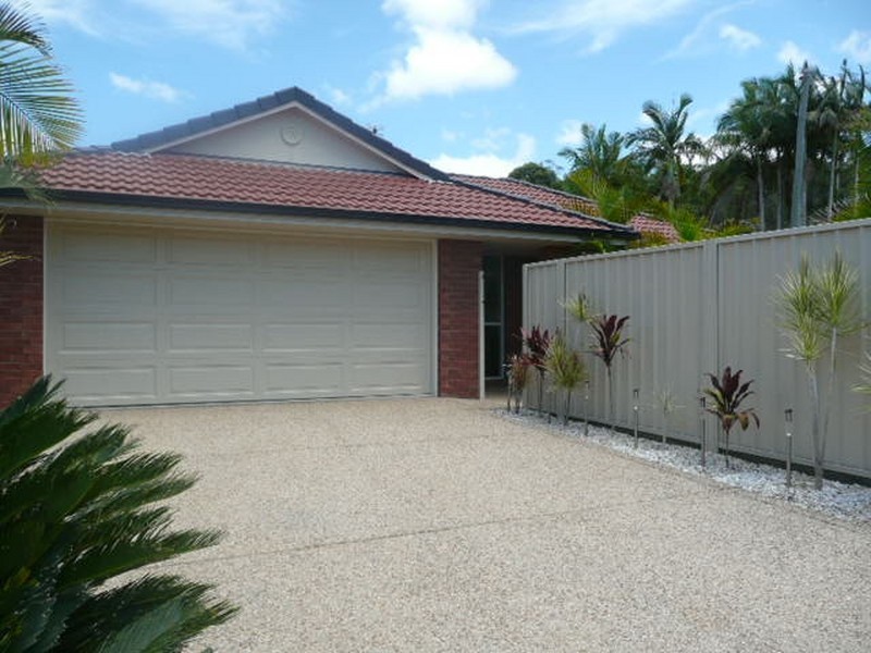 93 Elkhorn St, Kuluin QLD 4558