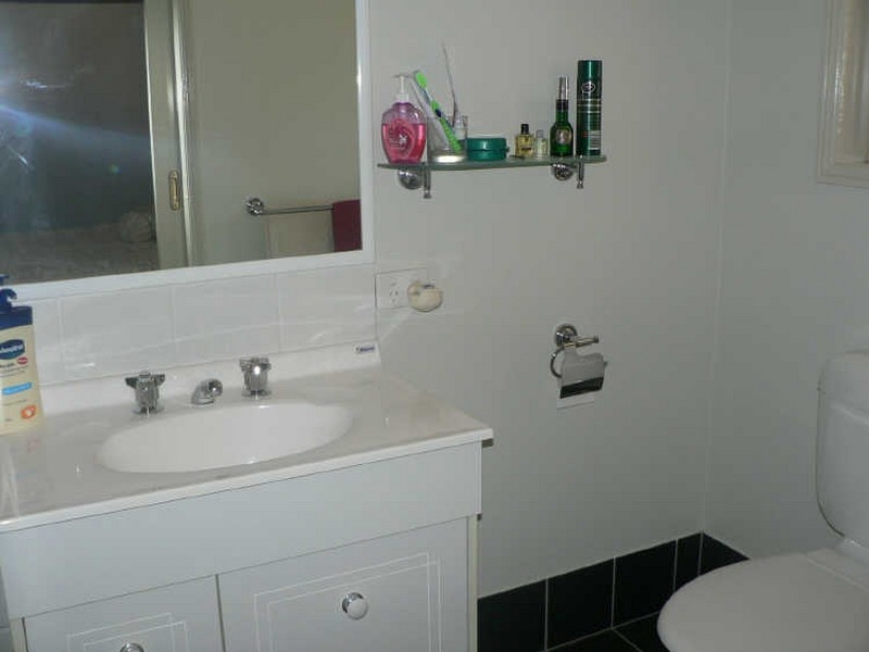 93 Elkhorn St, Kuluin QLD 4558