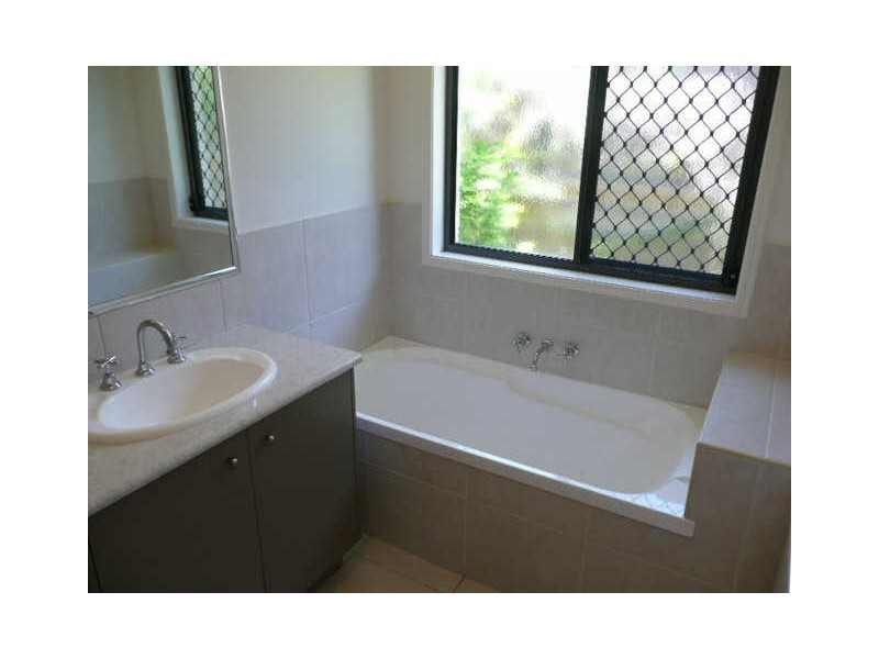 13 Cathu Ct, Buderim QLD 4556