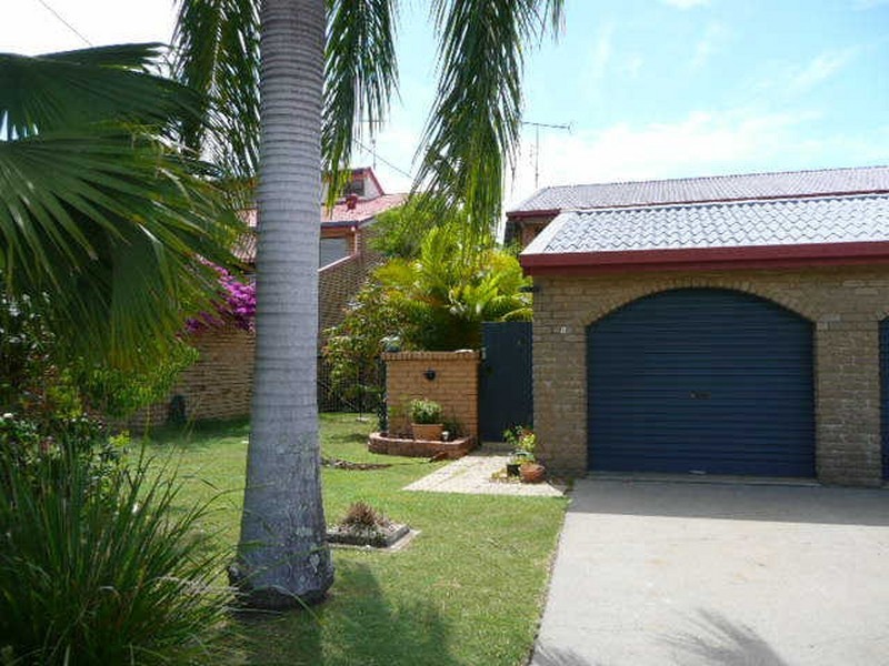 1/18 Broadmeadows Rd, Maroochydore QLD 4558