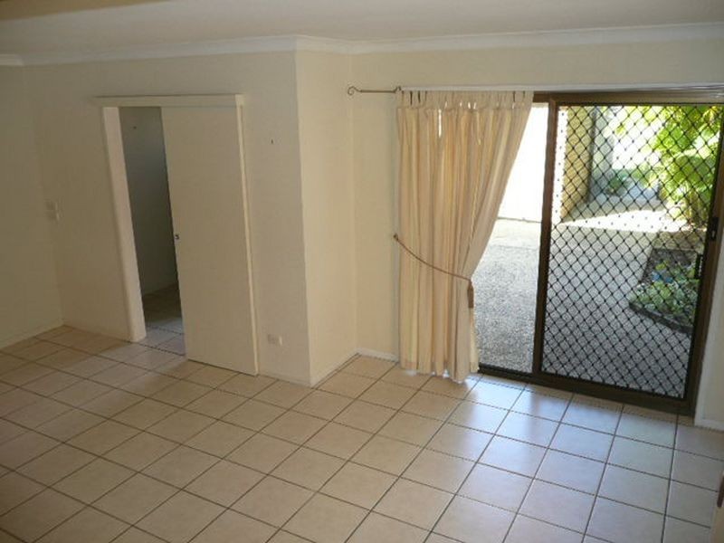 1/18 Broadmeadows Rd, Maroochydore QLD 4558