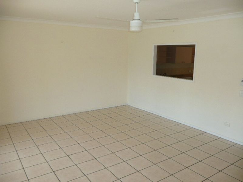 1/18 Broadmeadows Rd, Maroochydore QLD 4558