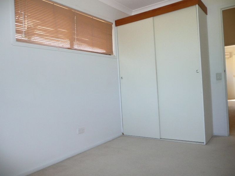 1/18 Broadmeadows Rd, Maroochydore QLD 4558