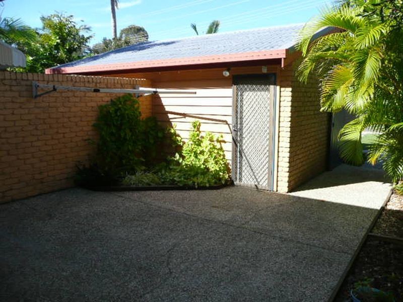 1/18 Broadmeadows Rd, Maroochydore QLD 4558