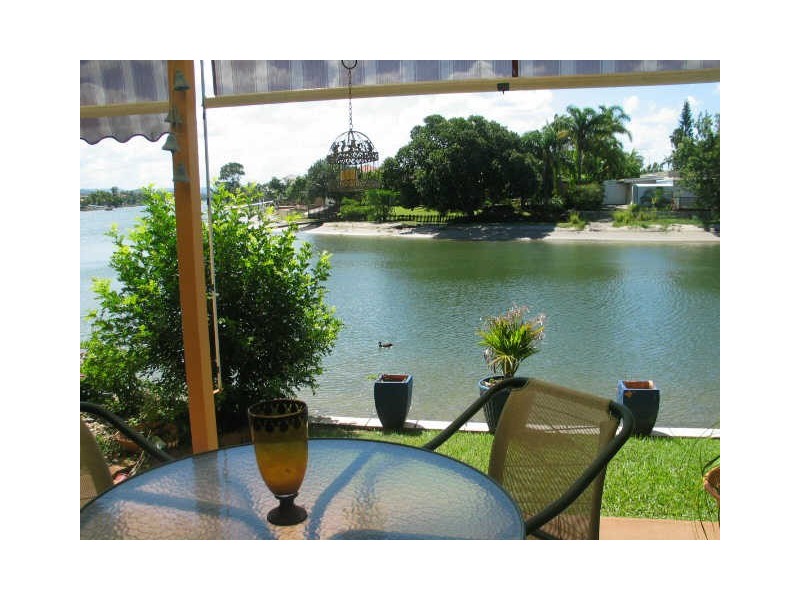 1/18 Broadmeadows Rd, Maroochydore QLD 4558