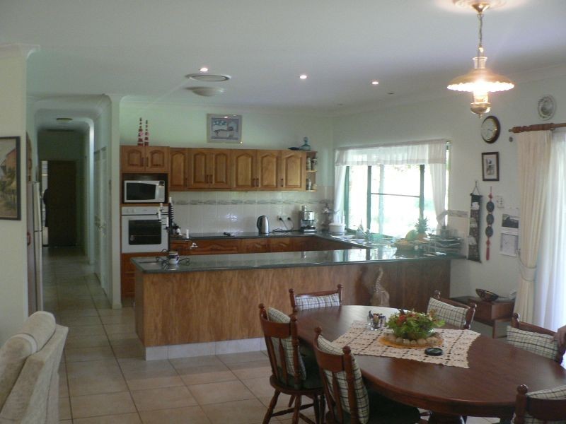 15 Shires Rd, Woombye QLD 4559
