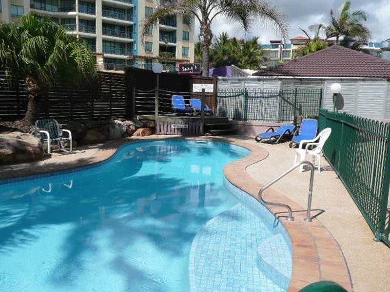 5/2 Maroubra St, Maroochydore QLD 4558