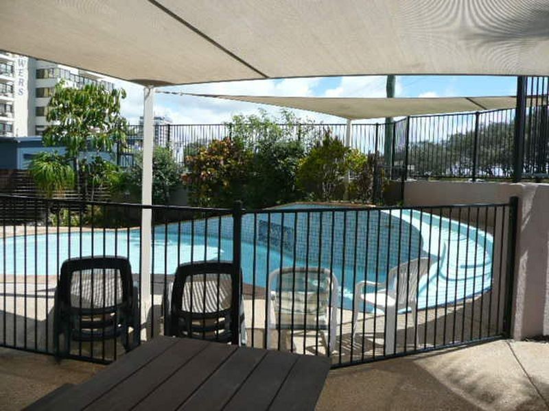 5/2 Maroubra St, Maroochydore QLD 4558