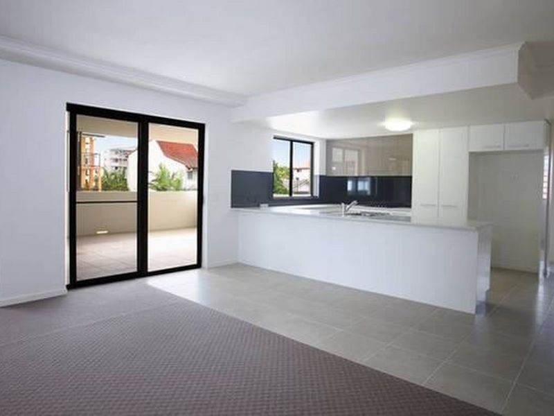 7/80-82 Beach Pde, Maroochydore QLD 4558