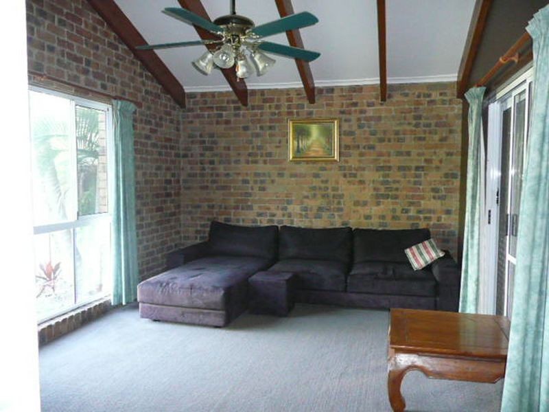13 Waimea Ct, Mountain Creek QLD 4557