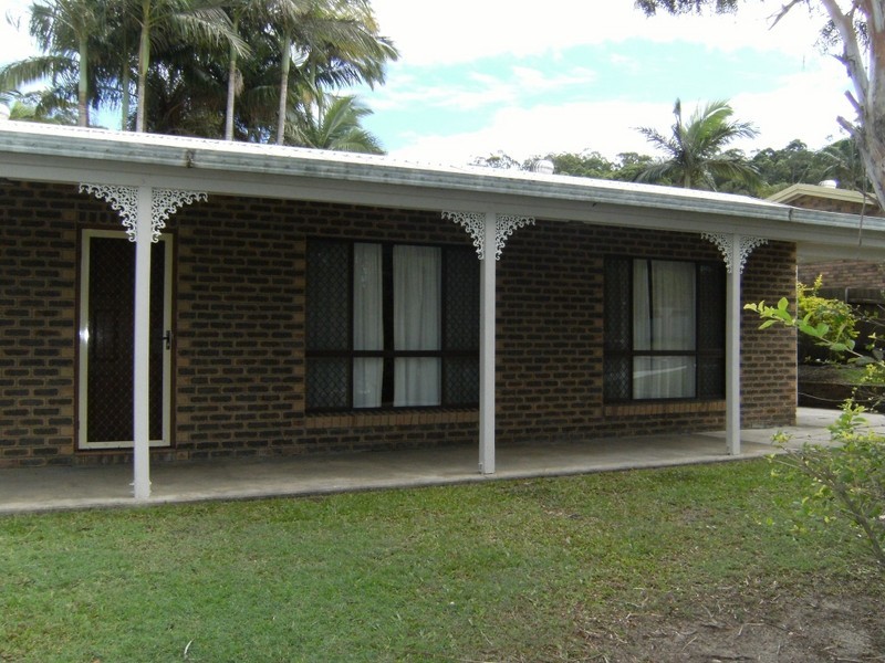 99 Elkhorn St, Kuluin QLD 4558