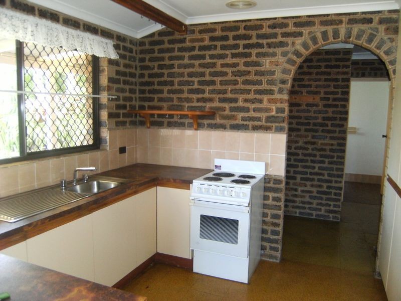 99 Elkhorn St, Kuluin QLD 4558