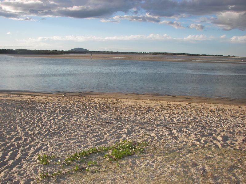 2/27 The Esplanade, Cotton Tree QLD 4558