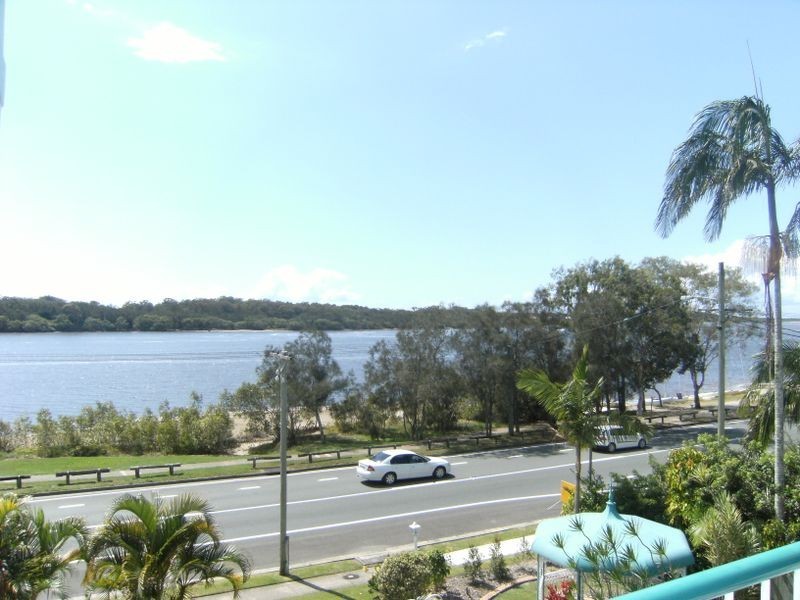 8/153 Bradman Ave, Maroochydore QLD 4558