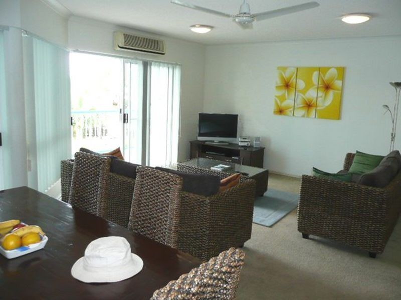 8/153 Bradman Ave, Maroochydore QLD 4558