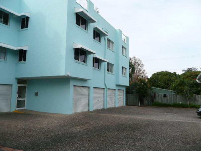 8/153 Bradman Ave, Maroochydore QLD 4558