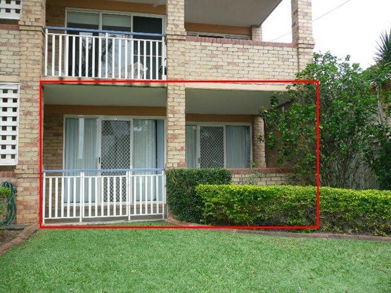 2/289 Bradman Ave, Maroochydore QLD 4558