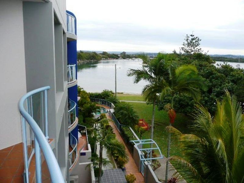 18/2 Picnic Point Esp, Maroochydore QLD 4558