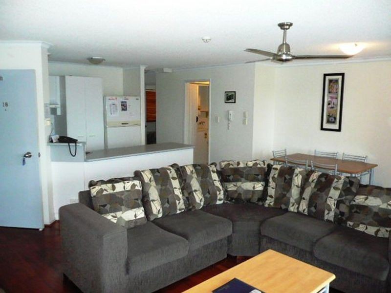 18/2 Picnic Point Esp, Maroochydore QLD 4558