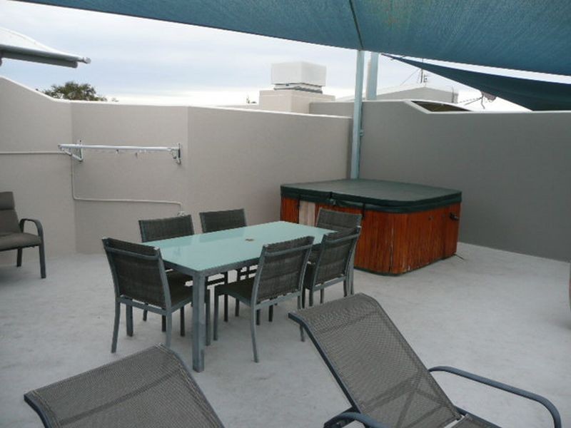 18/2 Picnic Point Esp, Maroochydore QLD 4558