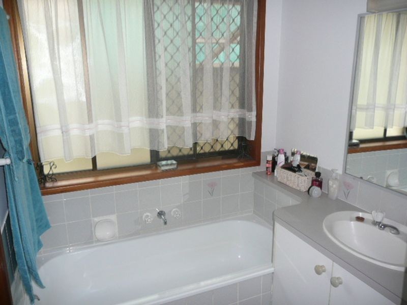 32 Princess Dr, Bli Bli QLD 4560