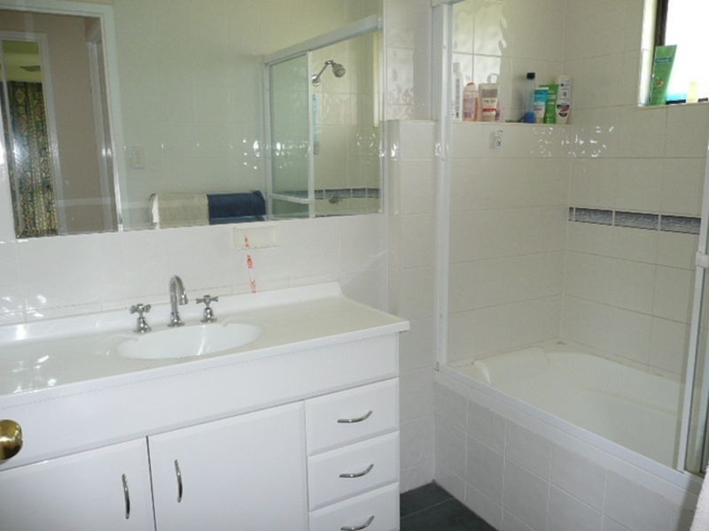 4 Morobe Cres, Bli Bli QLD 4560