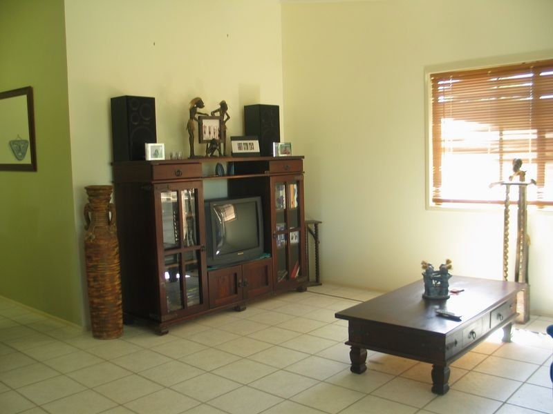 3 Macarthur Dr, Maroochydore QLD 4558