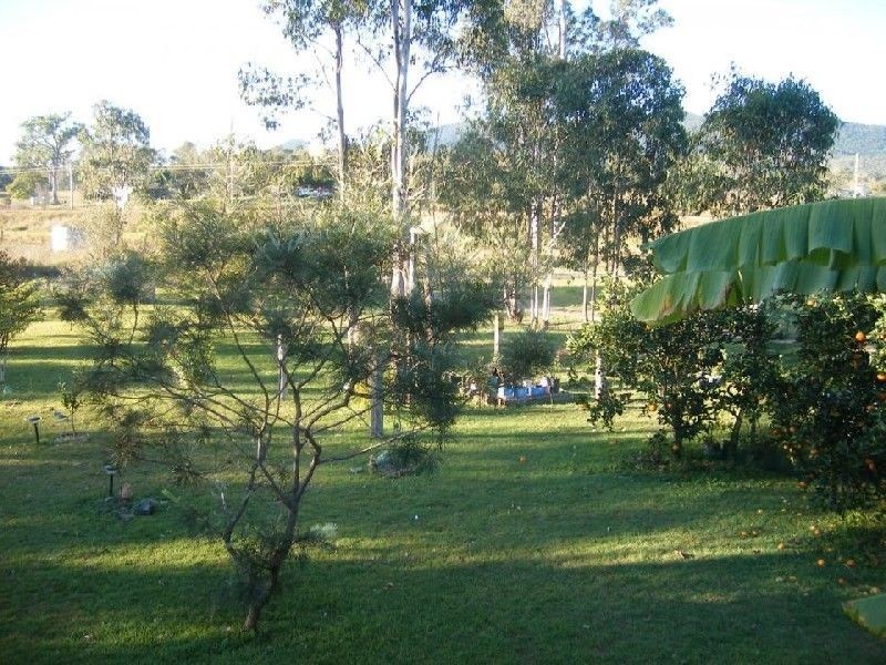 8 Dakins Road, Gundiah QLD 4650