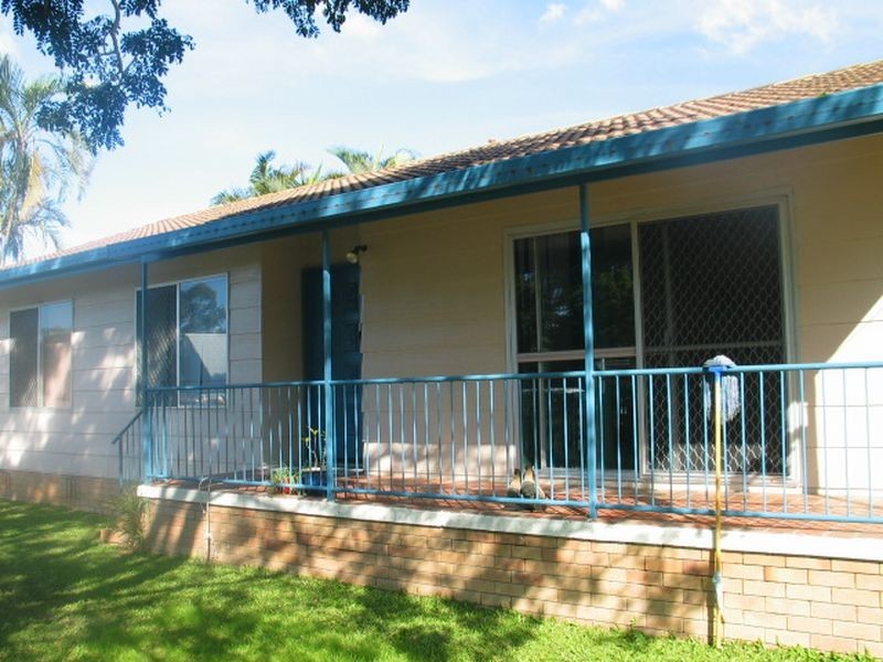 577 David Low Way, Pacific Paradise QLD 4564